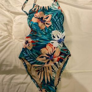 Kona Sol Women' High Coverage One Piece swimsuit